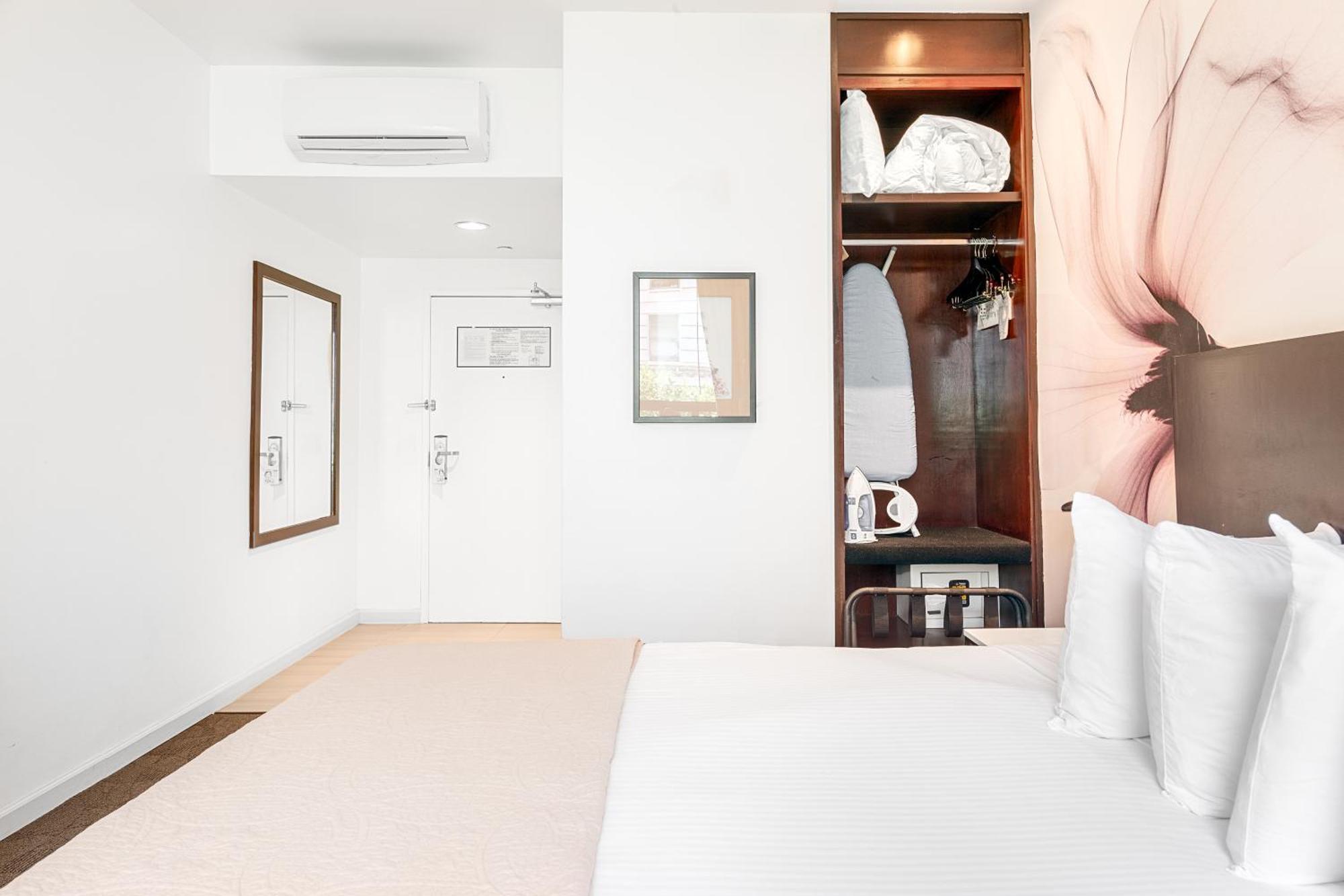 โอโฮเต็ล Hotel ลอสแอนเจลิส ภายนอก รูปภาพ